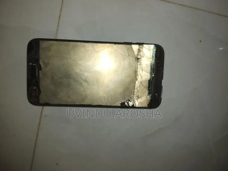 Samsung Galaxy J7 (Used)