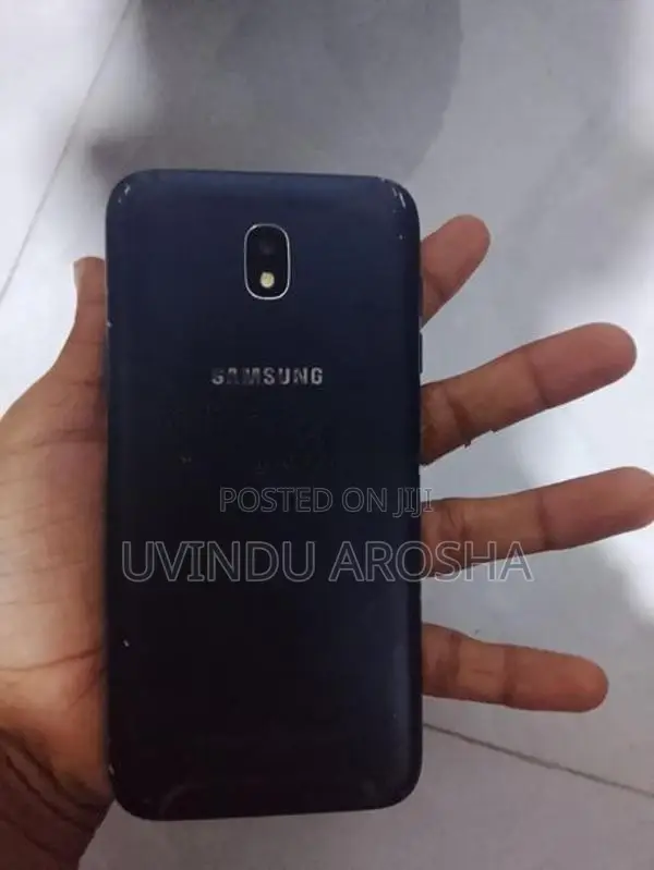 Samsung Galaxy J7 (Used)