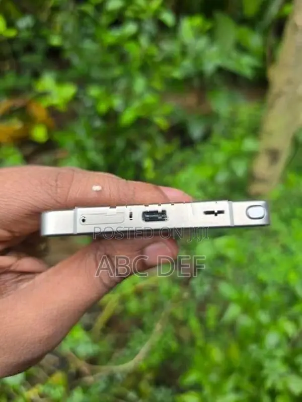 Samsung Galaxy S25 Ultra (Used)