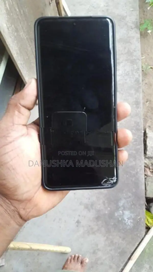 Samsung Galaxy S20 Ultra (Used)