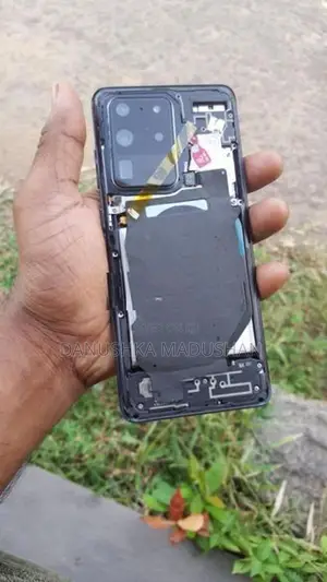 Samsung Galaxy S20 Ultra (Used)