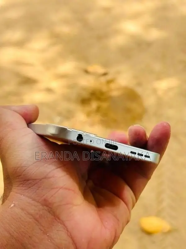 Infinix Hot 60 Pro 8GB 256Gb (Used)
