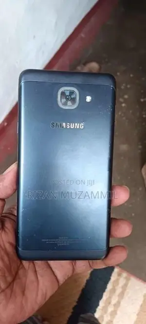 Samsung Galaxy J7 (Used)