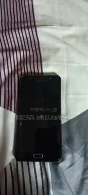 Samsung Galaxy J7 (Used)