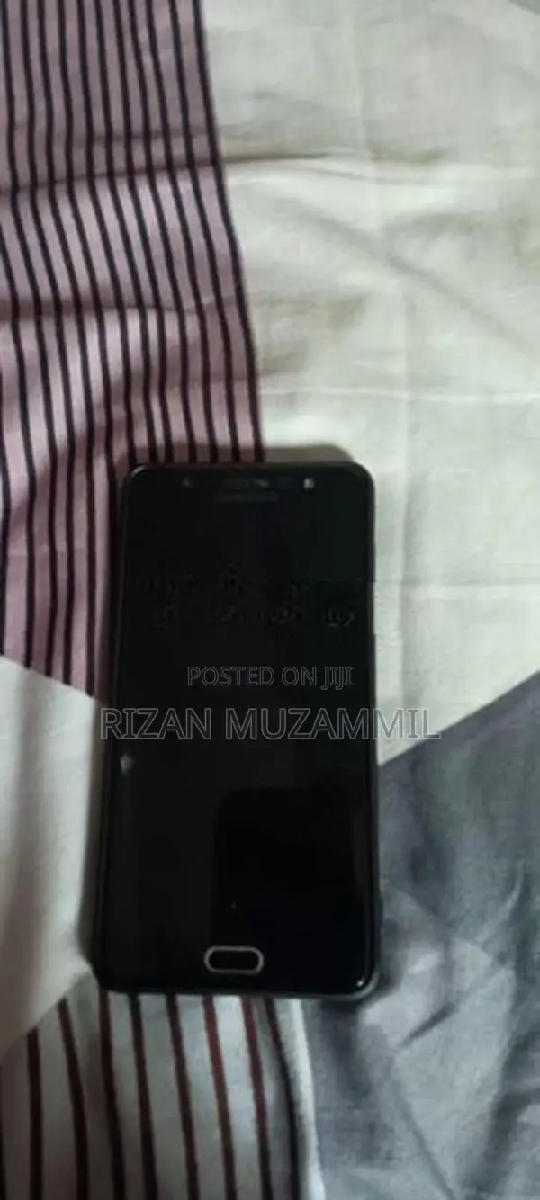 Samsung Galaxy J7 (Used)