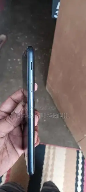 Samsung Galaxy J7 (Used)