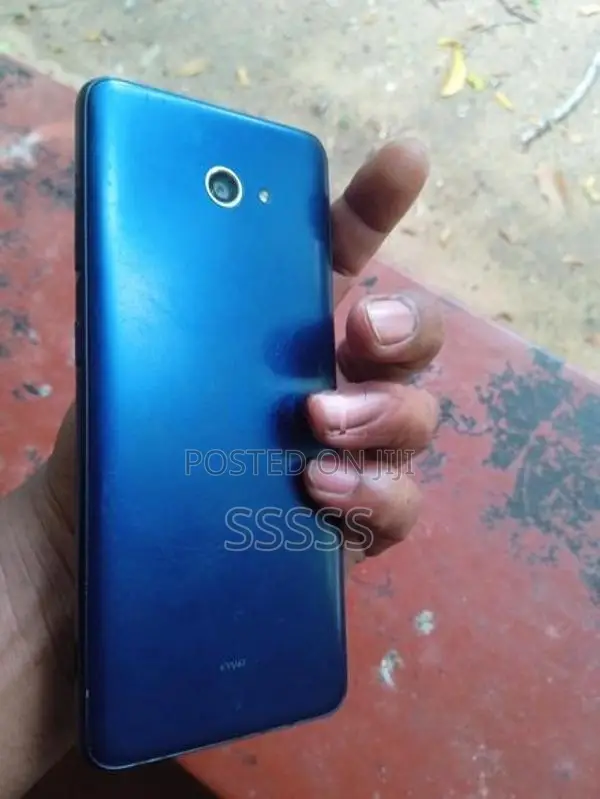 Sharp R6 3GB 32GB (Used)