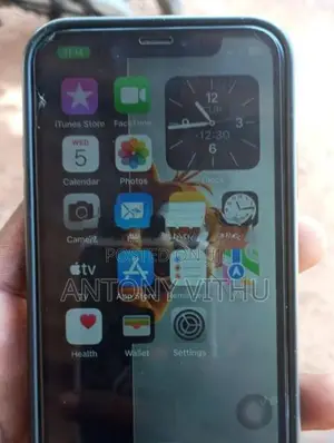 Apple iPhone XR (Used)