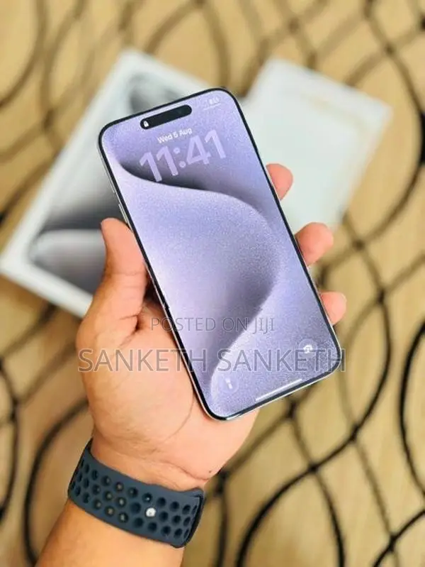 Apple iPhone 15 Pro Max 256GB (Used)