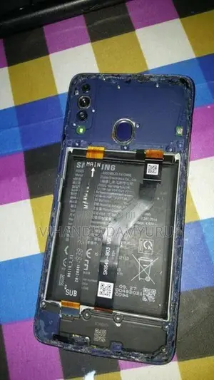 Samsung Galaxy A20s for parts