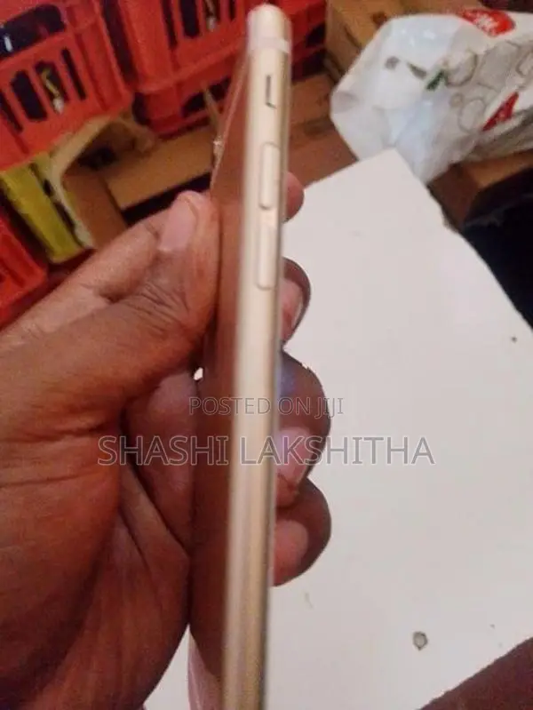 Apple iPhone 6S (Used)