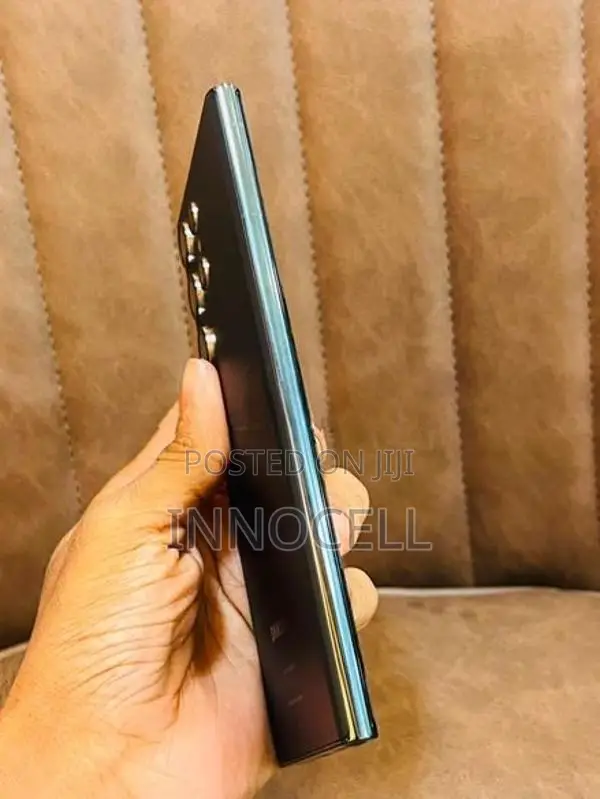 Samsung Galaxy S22 Ultra 128GB (Used)