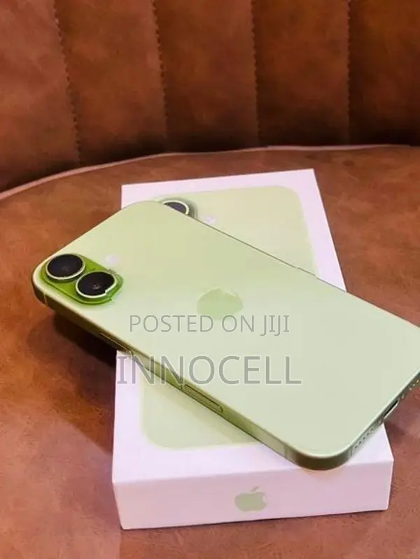Apple iPhone 17 256GB (Used)