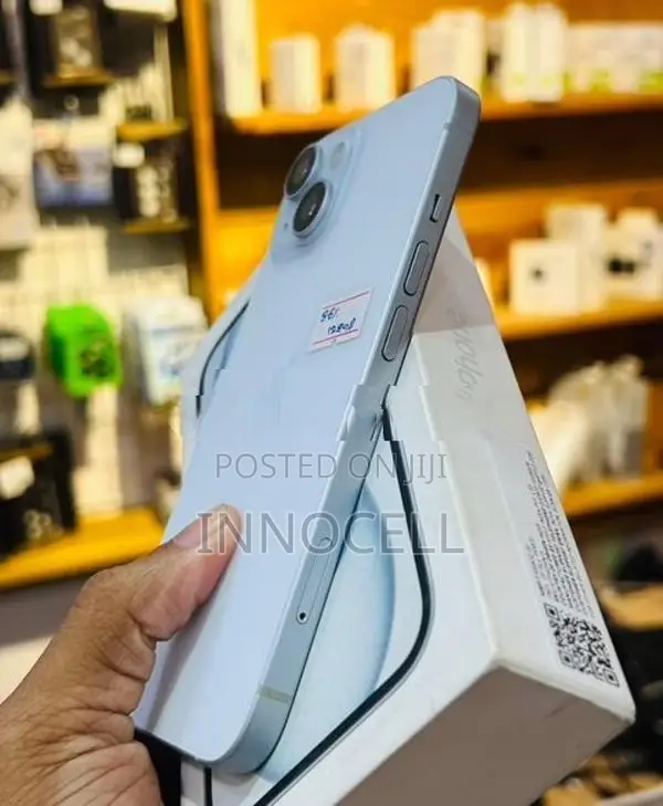 Apple iPhone 15 128GB (Used)