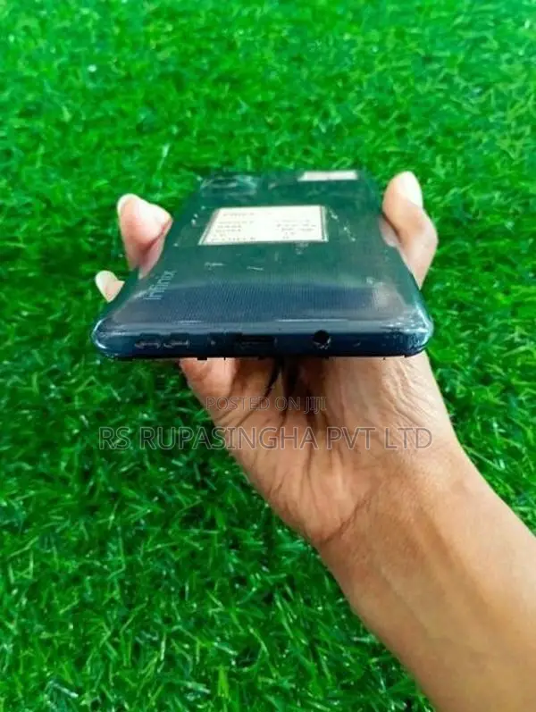 Infinix Hot 12 4+2GB, 128GB (Used)