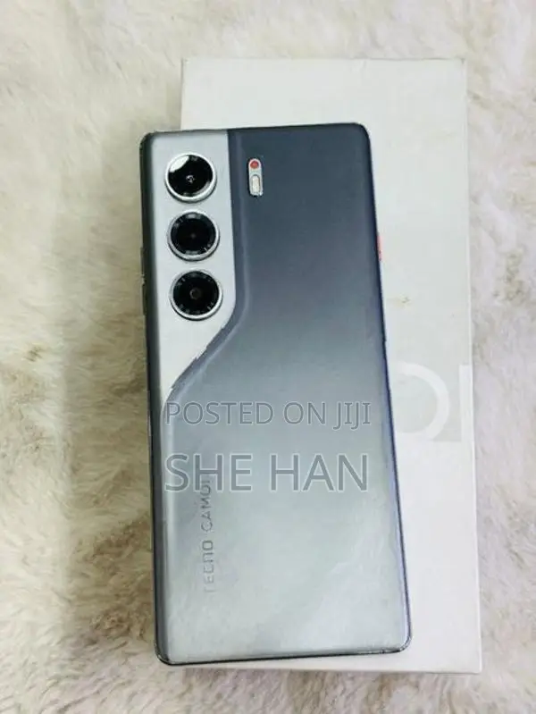 Tecno Camon 40 pro (Used)