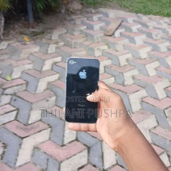 Apple iPhone 4S (Used)