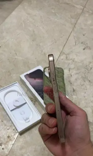 Apple iPhone 16 Pro (Used)