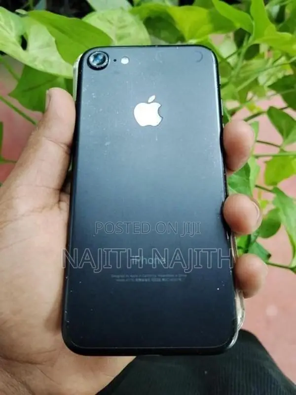Apple iPhone 7 (Used)