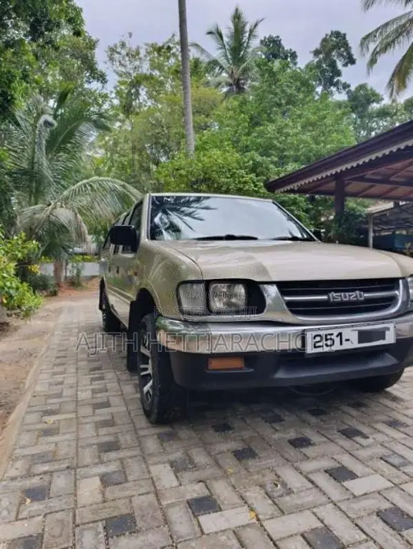 Isuzu TFR54H 2WD 1998 Pickup (Used)