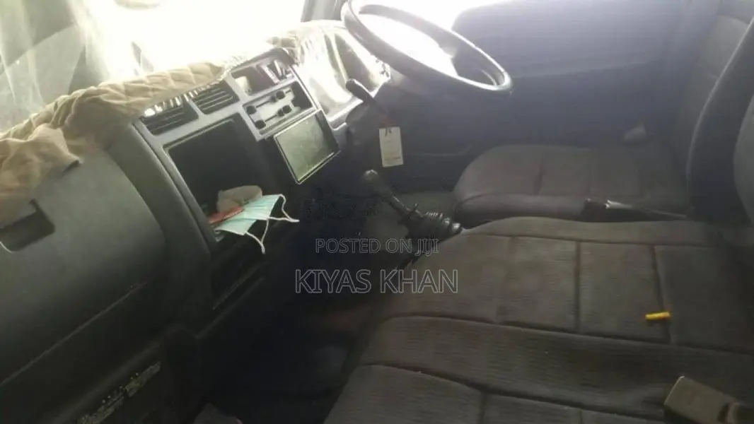 Toyota Toyoace 1996 Crew Cab (Used)