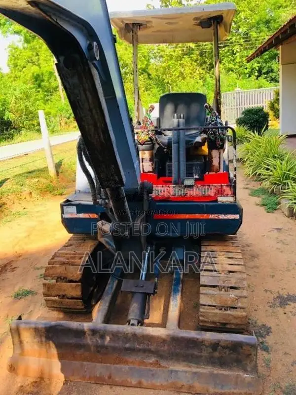 Other KX26 2010 Heavy-Duty (Used)
