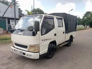 JMC CrewCab 2011 Crew Cab (Used)