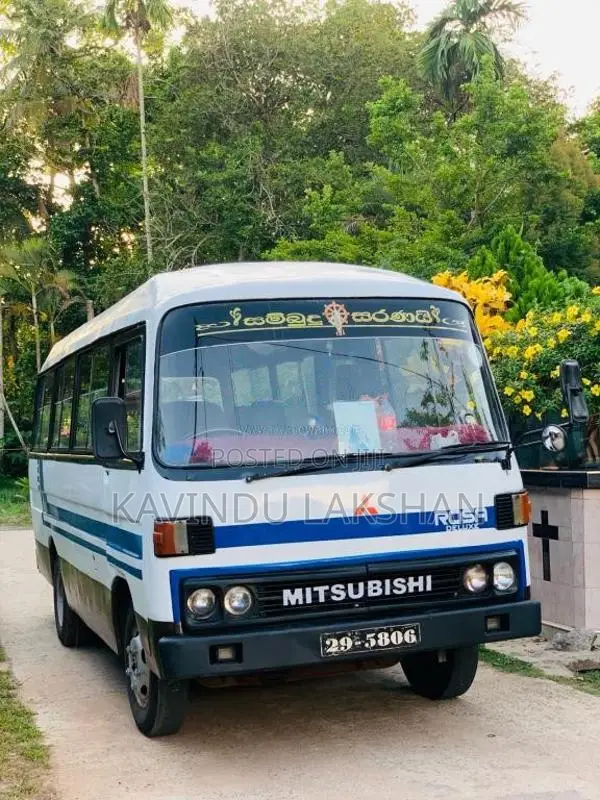 Mitsubishi MMC ROSA 1981 Bus (Used)