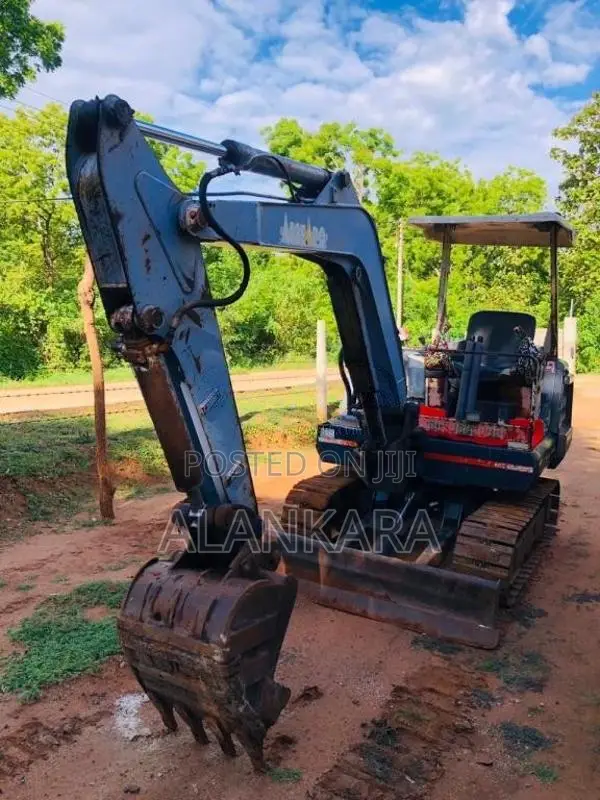 Other KX26 2010 Heavy-Duty (Used)