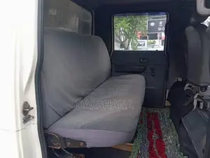 JMC CrewCab 2011 Crew Cab (Used)