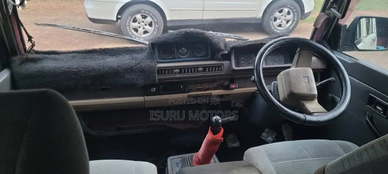 Mitsubishi L300 1982 Crew Cab (Used)