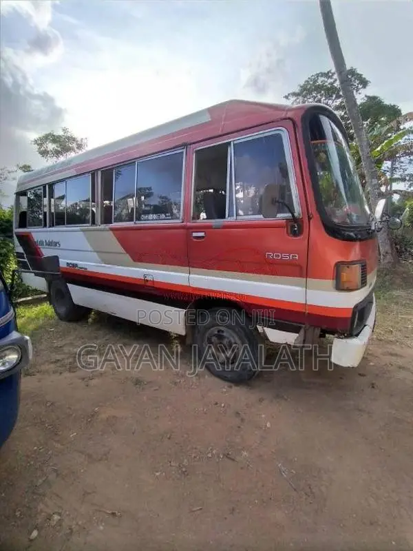 Mitsubishi Mmc Rosa 1981 Bus (Used)