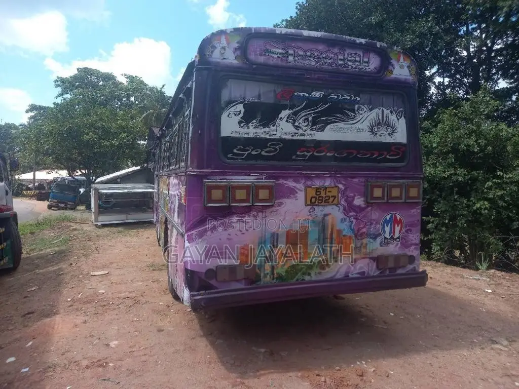 Ashok-Leyland Comet Miner 1992 Bus (Used)