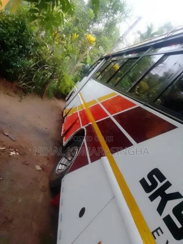 Eicher Skyline 2018 Bus (Used)