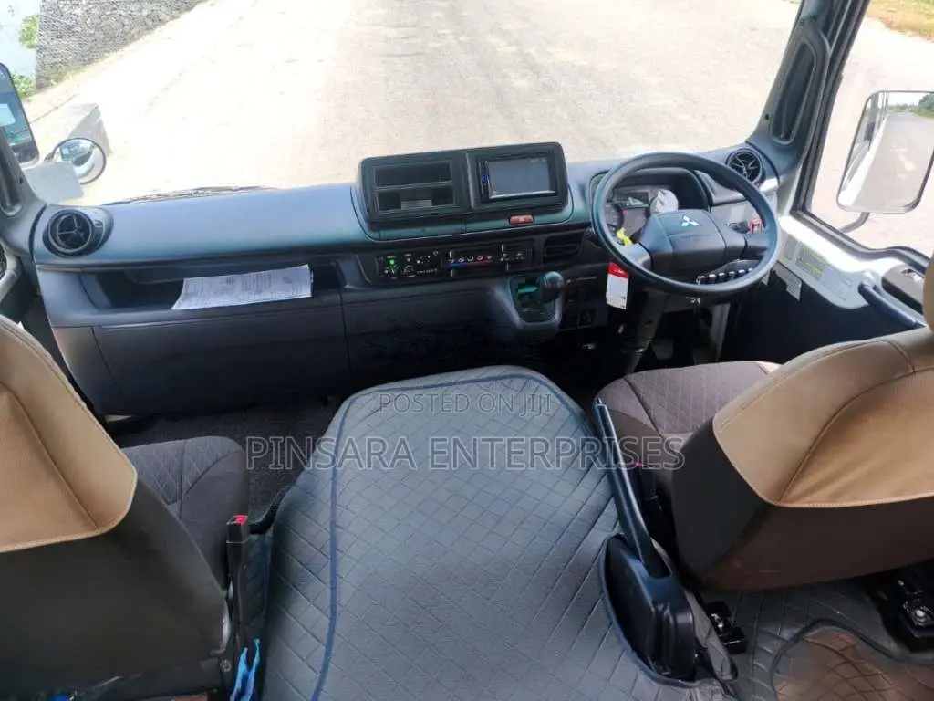 Mitsubishi Fuso 2025 Bus (Used)