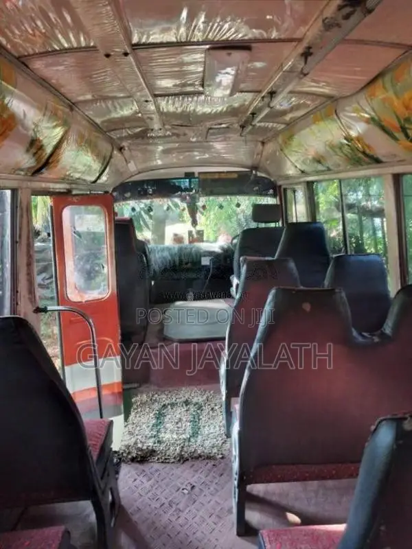 Mitsubishi Mmc Rosa 1981 Bus (Used)