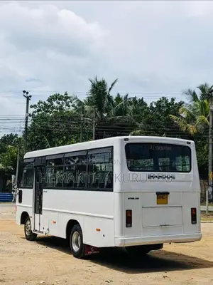 Eicher Starline 2015 Bus (Used)