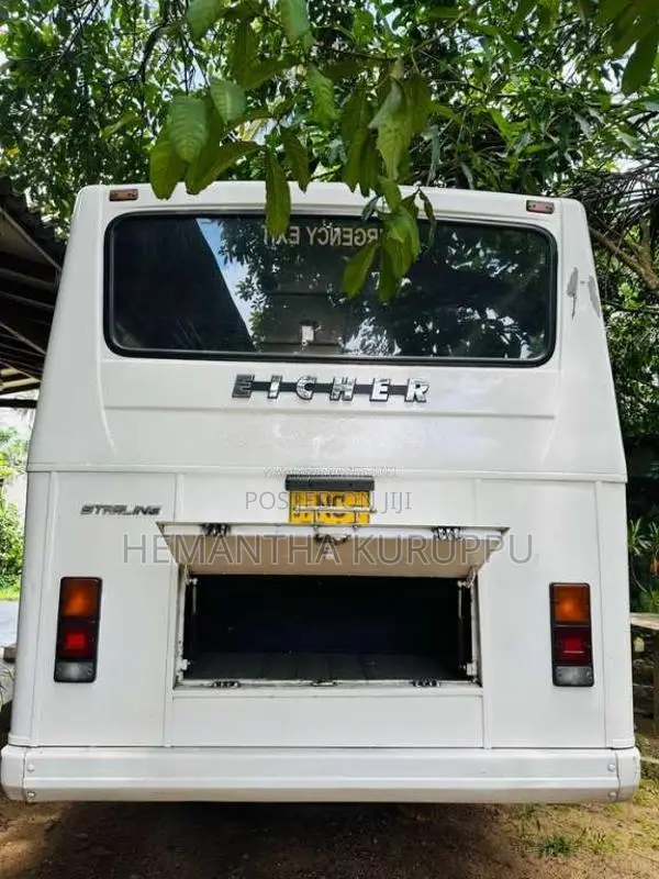 Eicher Starline 2015 Bus (Used)