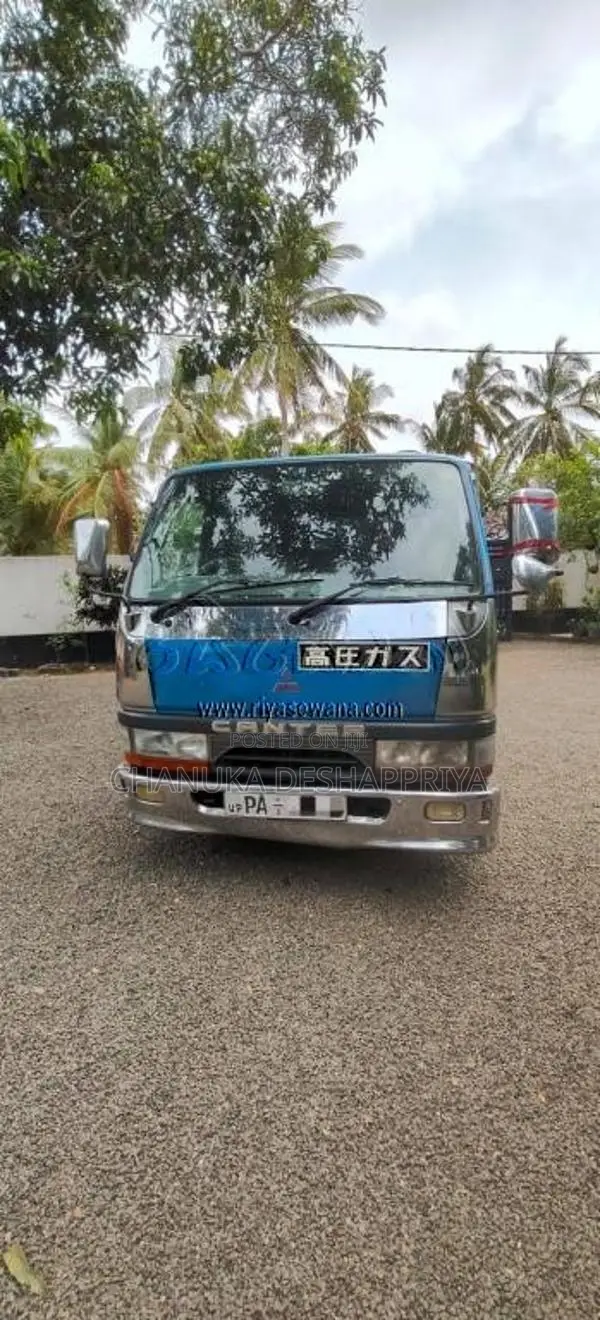 Mitsubishi Canter 2002 Crew Cab (Used)