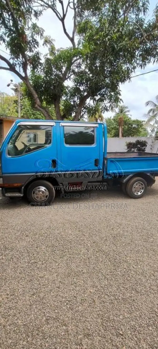 Mitsubishi Canter 2002 Crew Cab (Used)