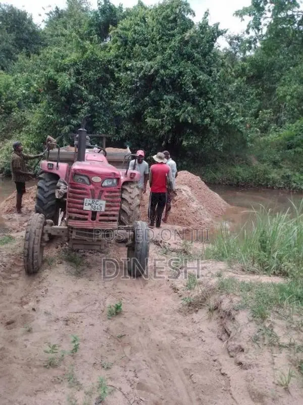 Mahindra 575 Di 2011 Tractor (Used)