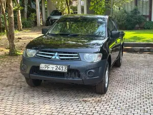 Mitsubishi L200 2WD 2013 Pickup (Used)