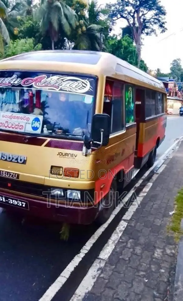 Isuzu JOURNEY L 1984 Bus (Used)