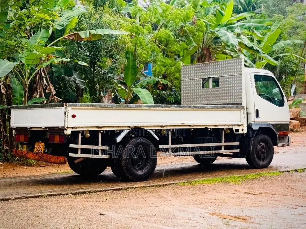 Mitsubishi Canter 2001 Lorry (Used)