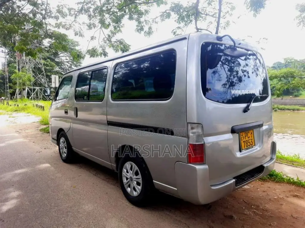 Nissan E25 2006 Van (Used)