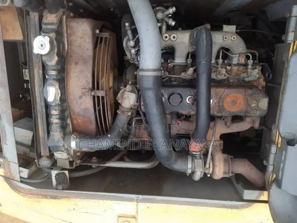 Hitachi EX120-3 2010 Heavy-Duty (Used)