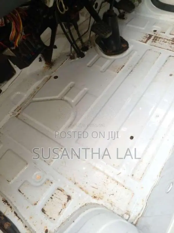 Tata Dimo Batti 2013 Lorry (Used)