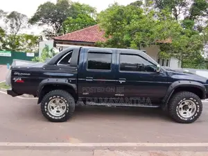 Nissan D21 1994 Pickup (Used)