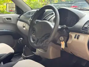 Mitsubishi L200 2WD 2013 Pickup (Used)