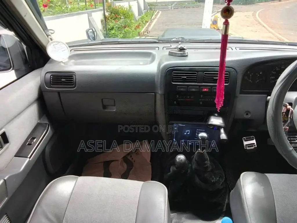 Nissan D21 1994 Pickup (Used)